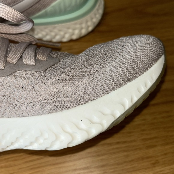 Nike Epic React Flyknit 2 - Picture 11 of 16